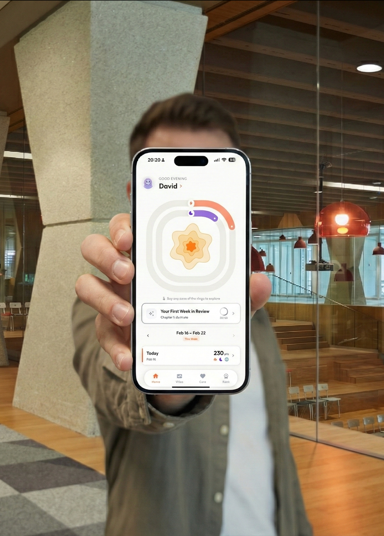 Employee using the Mindsetor wellbeing app at Brightlands Campus